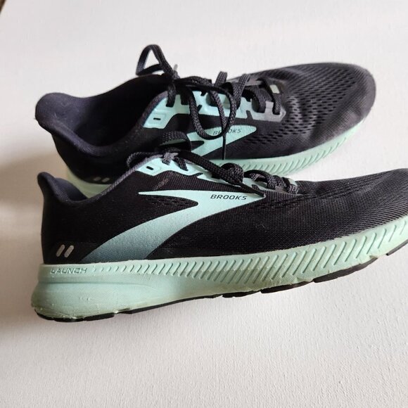 Brooks Launch 8 Running and Workout Sneakers - Picture 6 of 11